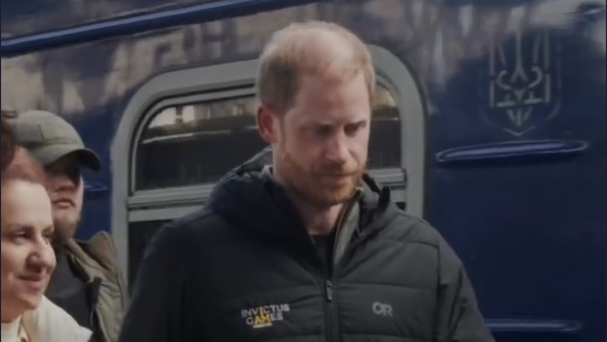 Britský princ Harry neohlásene pricestoval na Ukrajinu. 
