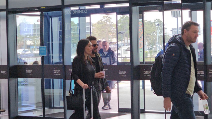 Sloboda Mićalović i Igor Đorđević na aerodromu