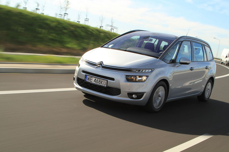 Citroen Grand C4 Picasso 1.2 PureTech - 3 cylindry na 7 pasażerów