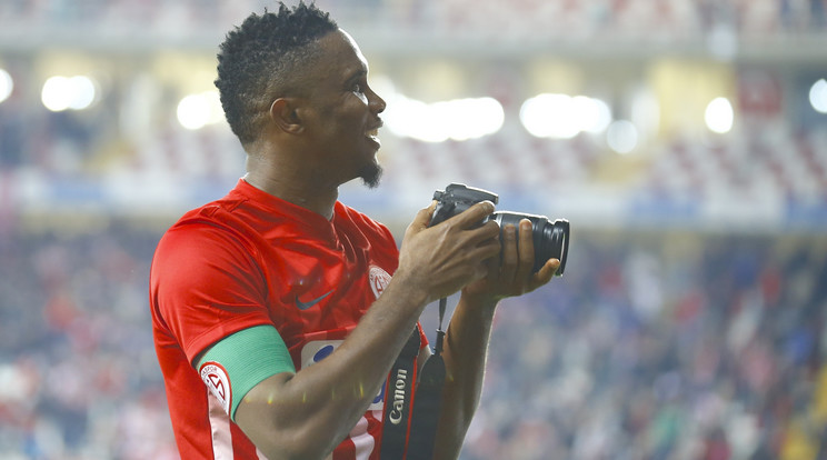 Eto'o "fotós" gólöröme a Kasimpasa elleni bajnokin /Fotó: AFP