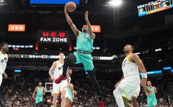 Liga NBA. Spurs bez Sochana przegrali z Jazz, Kings po 16 latach w play off