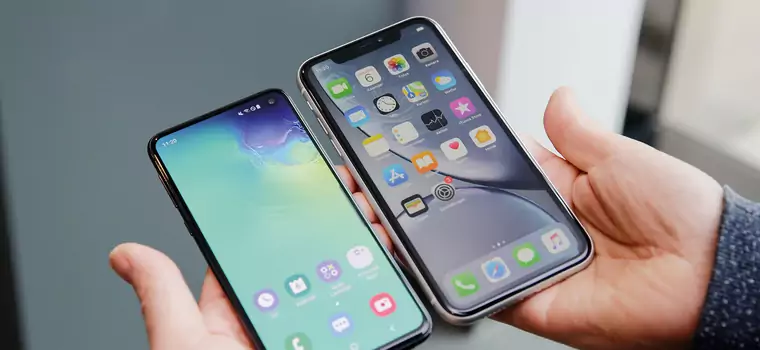 Samsung Galaxy S10e vs Apple iPhone XR. Na który smartfon warto się zdecydować?