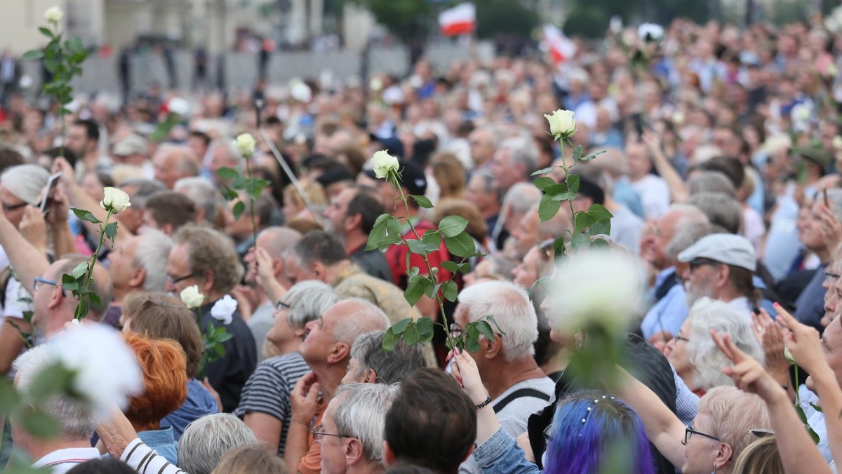 policja kontrmanifestacja manifestacja krakowskie przedmieście 10 lipca