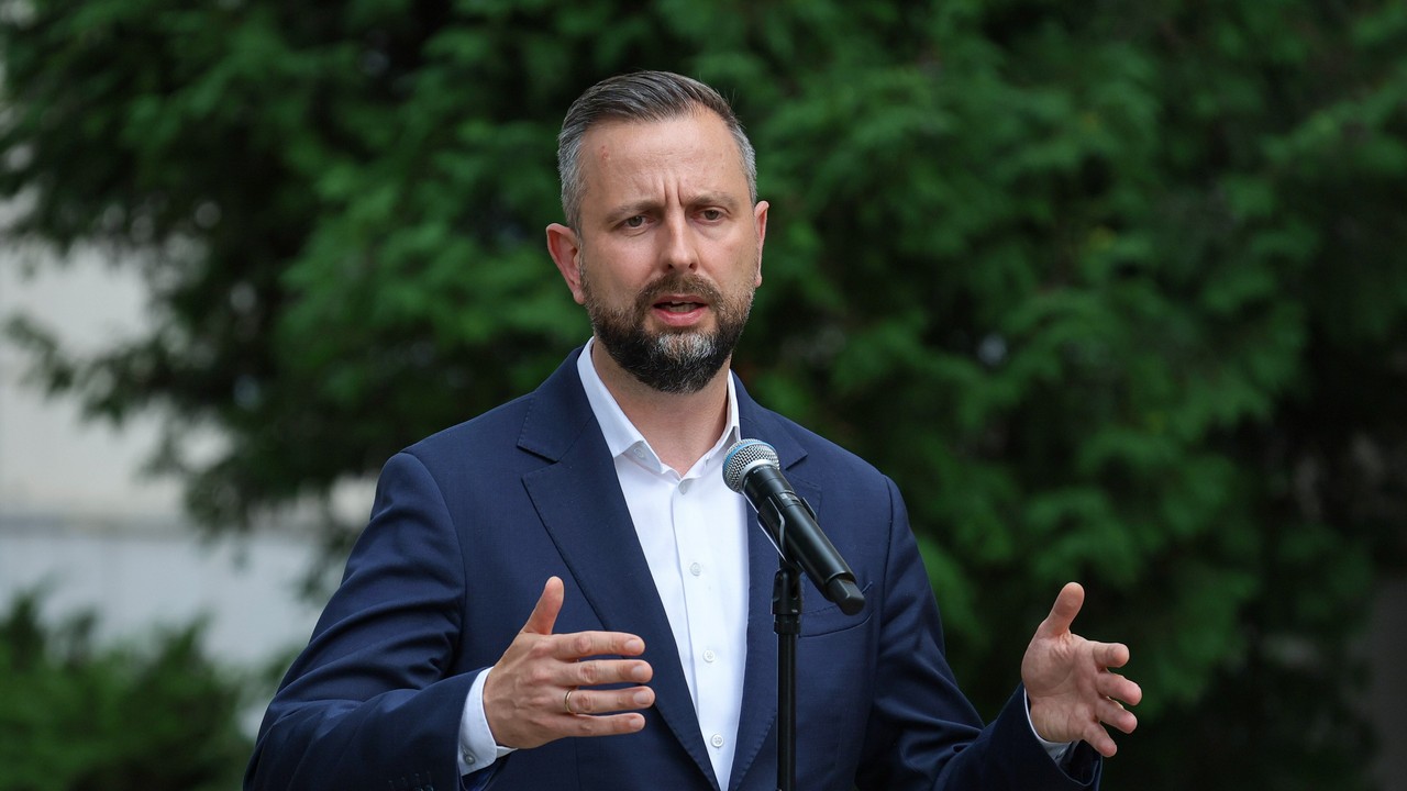 Szef MON komentuje weto prezydenta. "Ulegli szarlatanom"