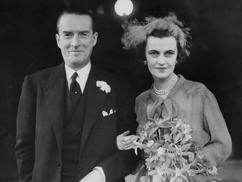 Ślub Margaret i Iana Campbella, księcia Argyll, 22.03.1951 r.