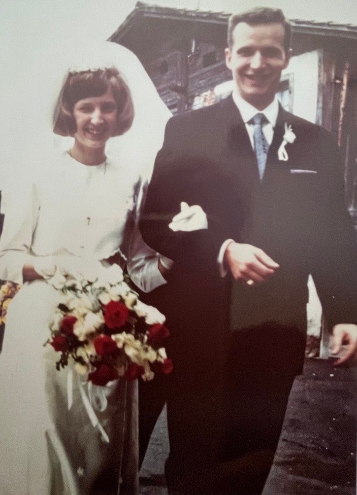 7. Mai 1966: Trotz Regen hatten meine Grosseltern eine wunderschöne Hochzeit.
