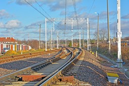 Bruksela promuje transport zeroemisyjny. Woli dofinansować kolej niż drogi