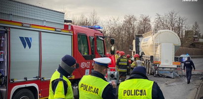 Tragiczny wypadek w Emilianowie koło Bydgoszczy. Zderzyły się trzy auta osobowe. Jedna osoba nie żyje [PULS POLSKI]