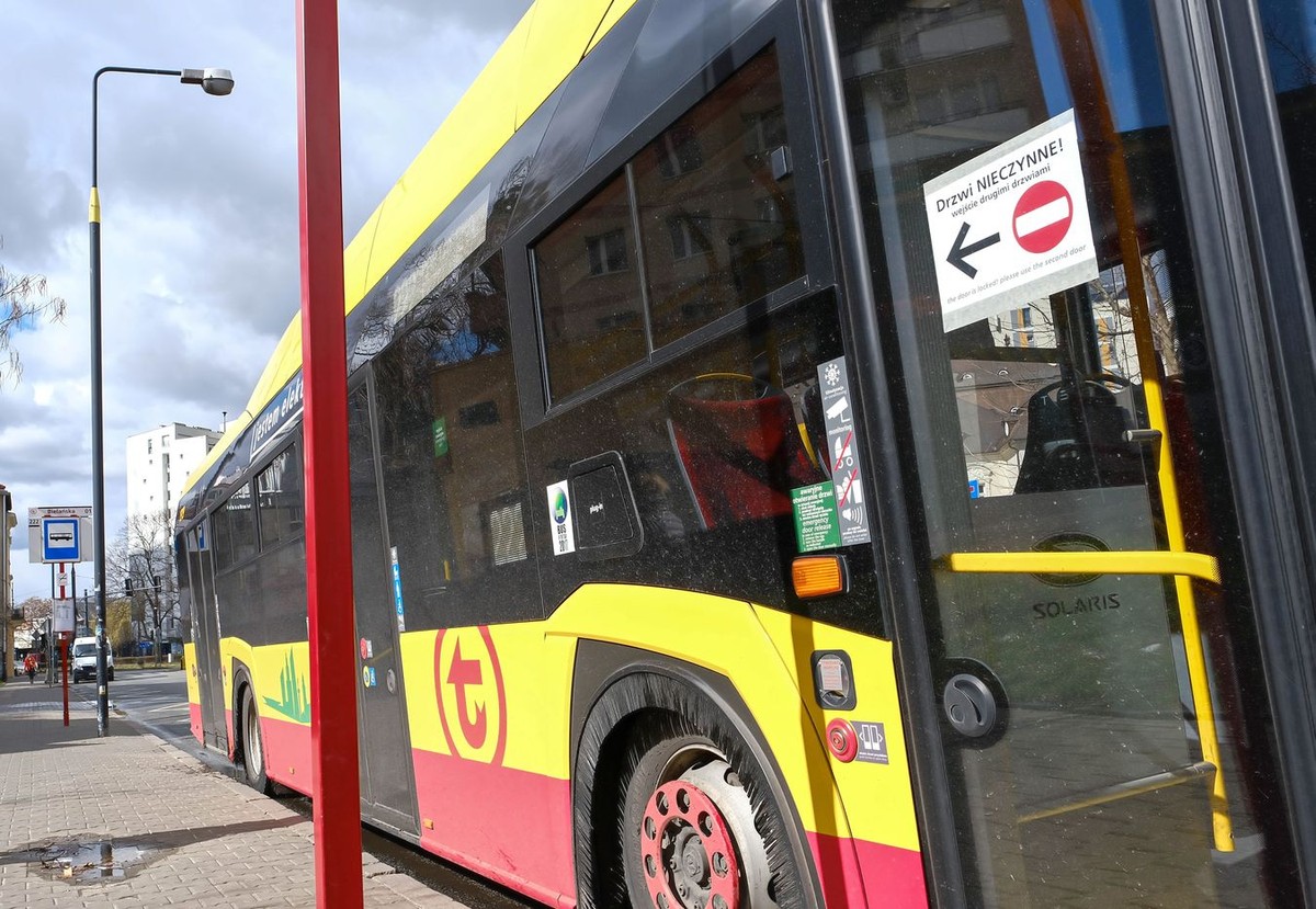 Od poniedziałku w Warszawie obowiązuje sobotni rozkład jazdy