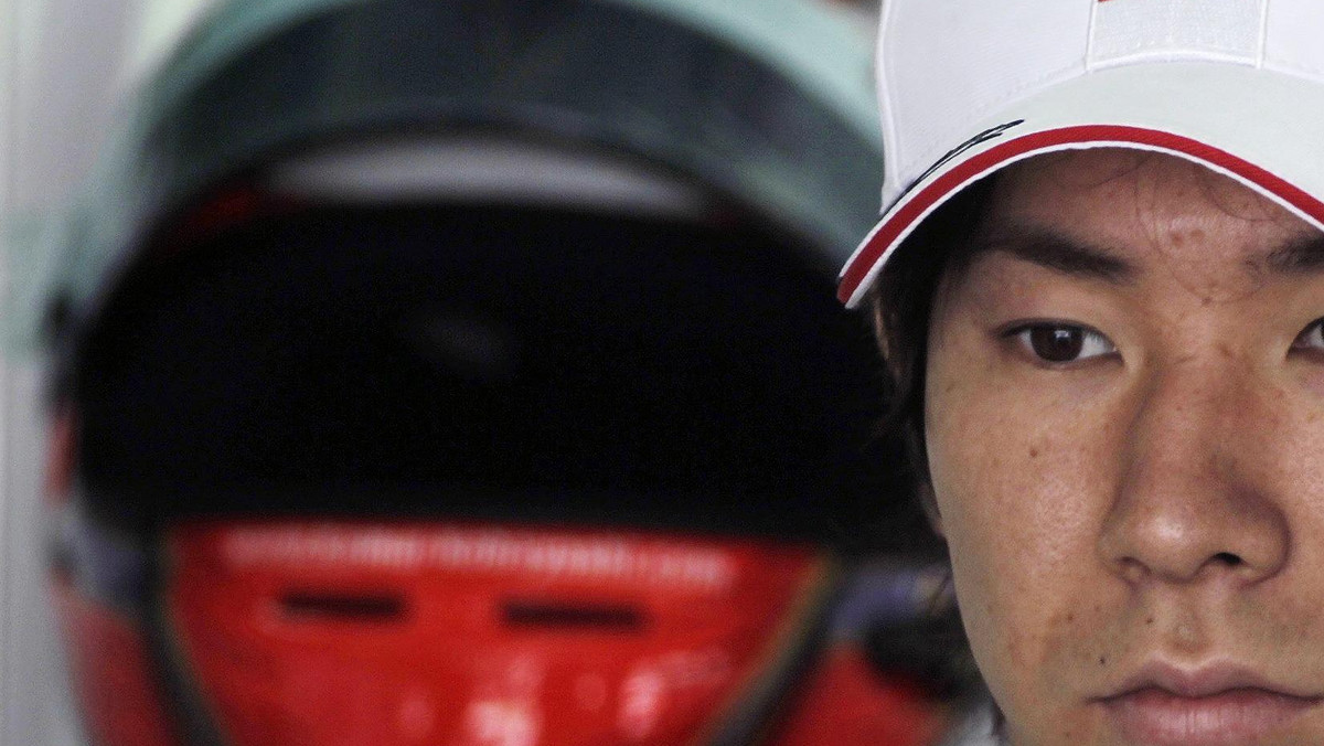 Japończyk Kamui Kobayashi przeprosił swoich rodaków zgromadzonych na torze Suzuka w związku z odwołaniem sobotnich kwalifikacji. - Wygrały względy bezpieczeństwa, w takich warunkach nie dało się jeździć - powiedział kierowca BMW Sauber.