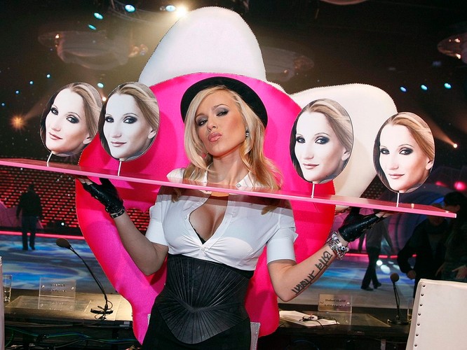 Doda w programie 'Gwiazdy tańczą na lodzie' zapałała niechęcią do Justyny Steczkowskiej. Wszyscy pamiętamy ich utarczki słowne