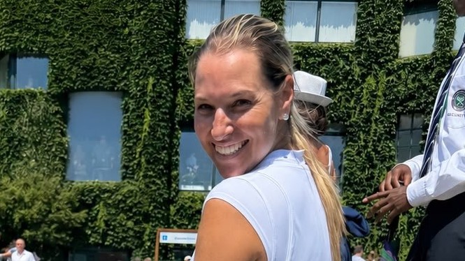 Dominika Cibulková zobrala na Wimbledon syna Jakubka. 