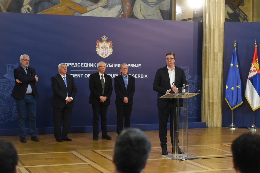 Aleksandar Vučić, sastanak o korona virusu