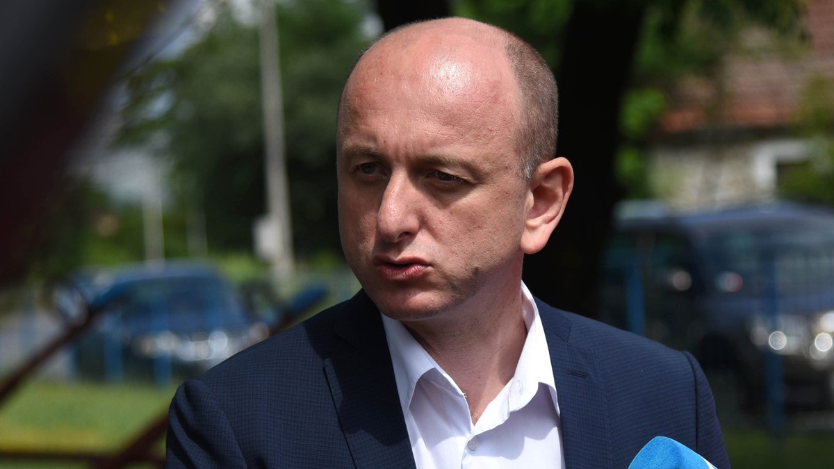 Milan  Knežević