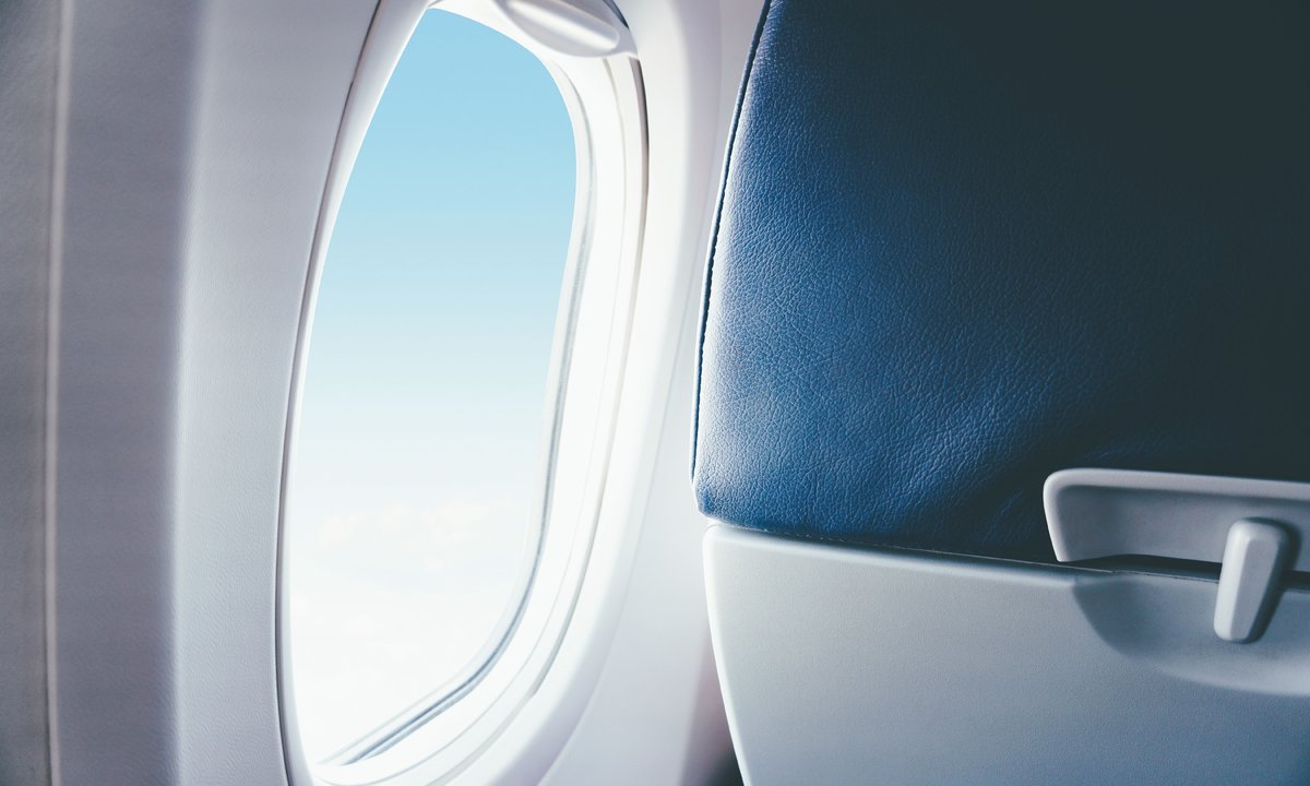 Usterka w samolocie wywołała panikę u pasażerów. "Wszyscy się bali i nikt nie chciał siedzieć w pobliżu"