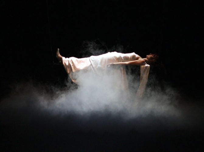 Upiorna panna młoda – niezwykły pokaz mody ślubnej na Off Fashion w Kielcach