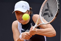 Iga Świątek odprawiła Donnę Vekic. W ćwierćfinale zmierzy się ze swoją "zmorą" [WIDEO]