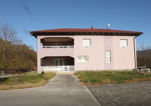 Asminova vila od 700.000 evra