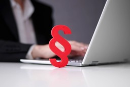 Dostosowanie do KSeF. Fiskus sam już nie nadąża za zmianami