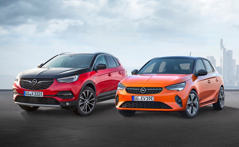 Opel Grandland X Hybrid4 i elektryczna Corsa-e