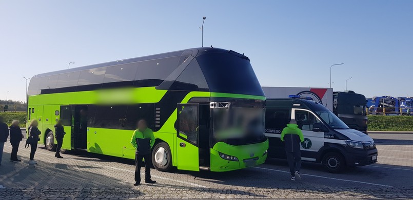 Autokar z Ukrainy zatrzymany przez patrol ITD