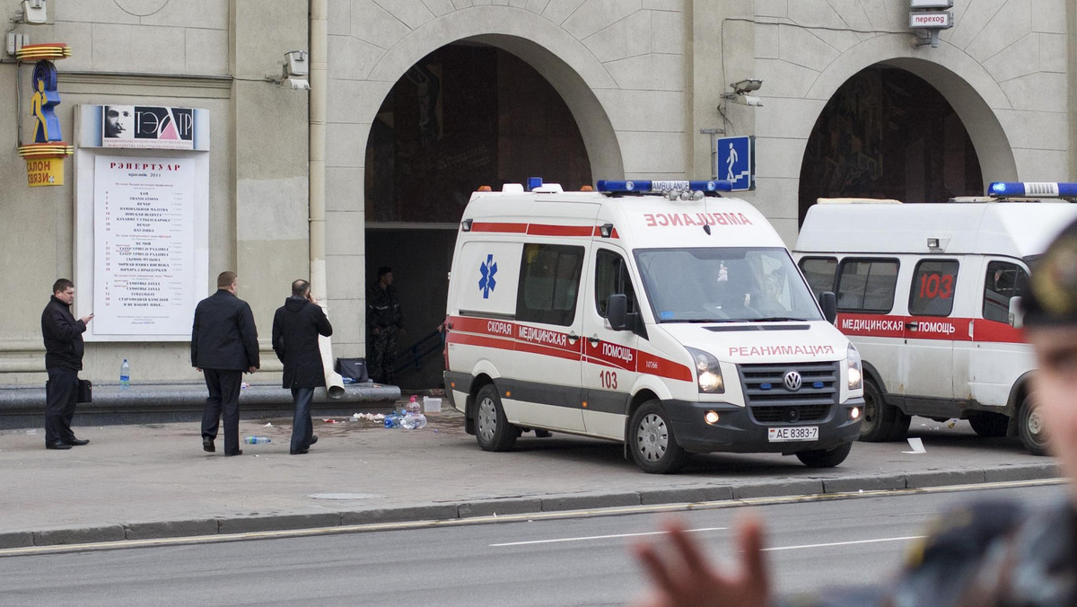 Dzisiaj wieczorem na stacji metra w Mińsku, na Białorusi doszło do potężnej eksplozji. Co najmniej siedem osób zginęło, a ponad 80 jest rannych, 50 z nich trafiło do szpitali - podały oficjalne białoruskie media. - Opozycja białoruska obawia się, iż wybuchy w metrze w Mińsku mogą być pretekstem dla władz tego kraju do zaostrzenia kursu - powiedział PAP wiceszef klubu PO Rafał Grupiński, który przebywa w Mińsku.