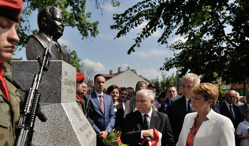 W Mińsku Mazowieckim kwiaty pod pomnikiem złożył Jarosław Kaczyński