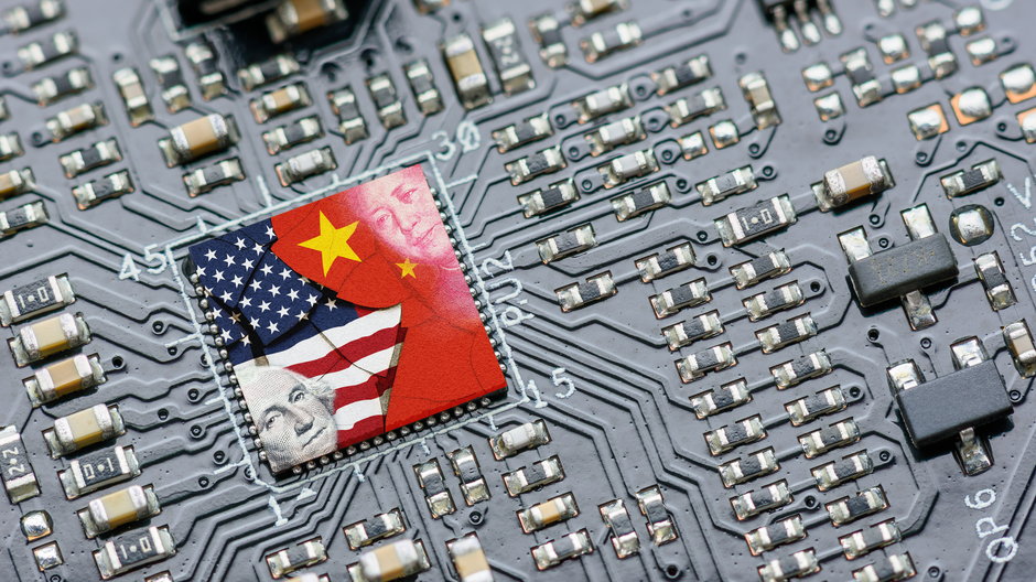 Wojna technologiczna między Stanami i Chinami nabiera tempa.