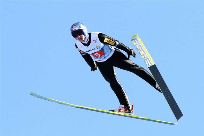 Adam Małysz podczas zawodów w Japonii wskoczy na podium w klasyfikacji generalnej Pucharu Świata