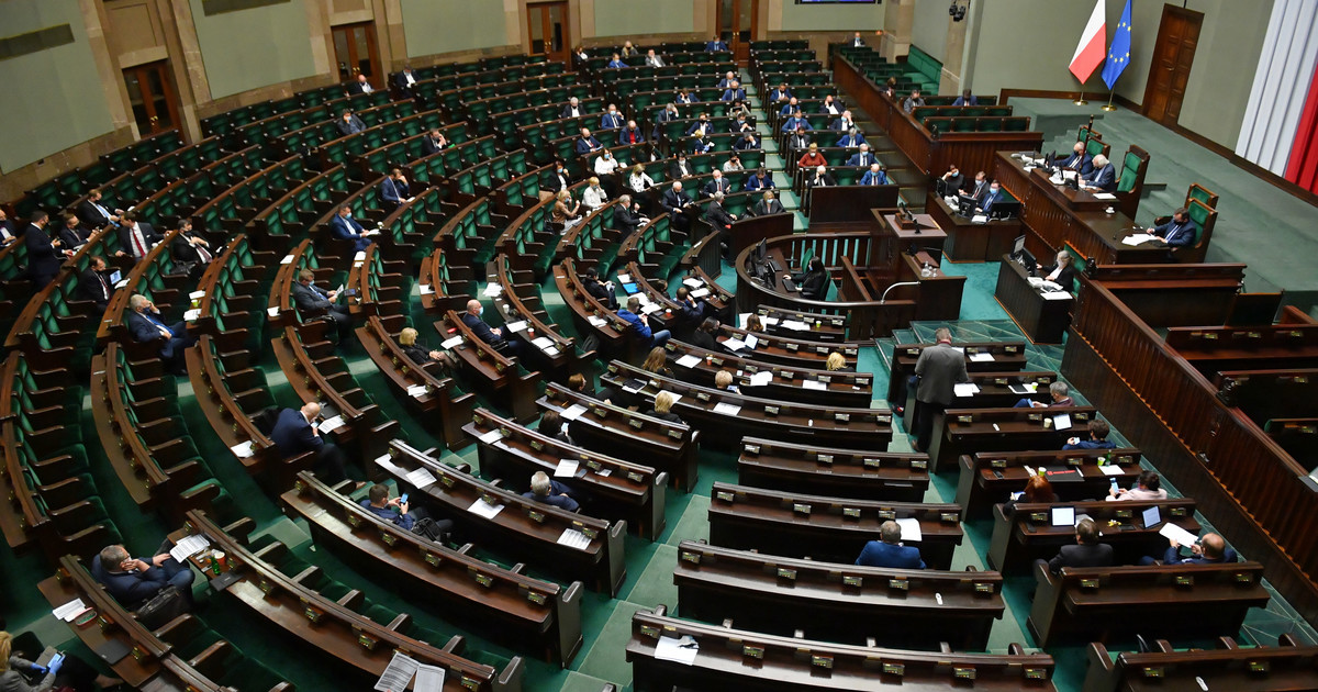 Sondaż poparcia politycznego. Pięć ugrupowań w Sejmie. Najnowszy sondaż
