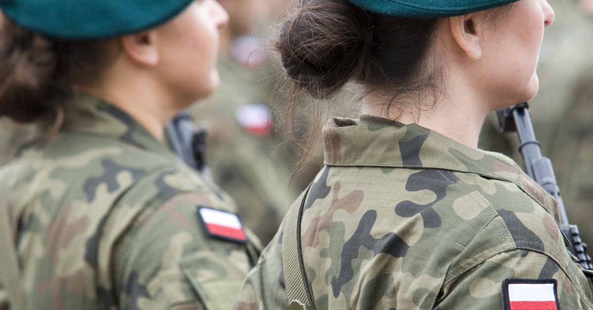 Te osoby dostaną wezwanie do wojska na początku przyszłego roku. Wśród nich kobiety i osoby po 50. roku życia