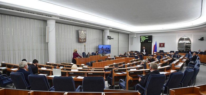 Ponad 100 poprawek do budżetu. Ustawa wraca do Sejmu