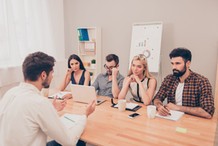 „Boys club” w pracy. Rekruterka ujawnia mroczne kulisy rekrutacji. Prawda, której nikt nie mówi