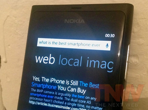 Nokia, podobnie jak Siri, nie miała wątpliwości, jaki smartfon należy wybrać...