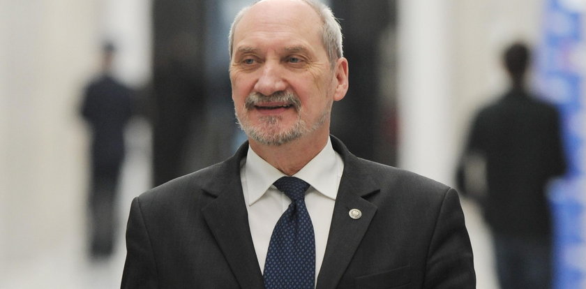 Macierewicz w końcu to przyznał. Chce ścigania Tuska!