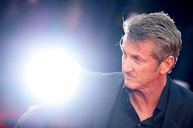 Sean Penn na premierze 'Mad Max: Na drodze gniewu' w Cannes