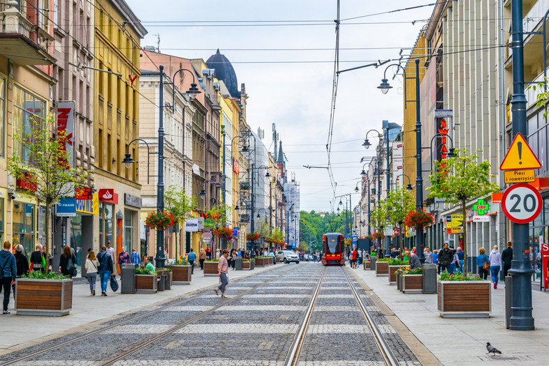 Katowice — średni ping dla internetu mobilnego: 31,09 ms