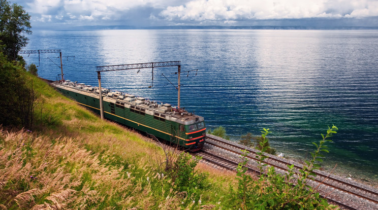 Vonattal a tengerpartra/Fotó:Shutterstock