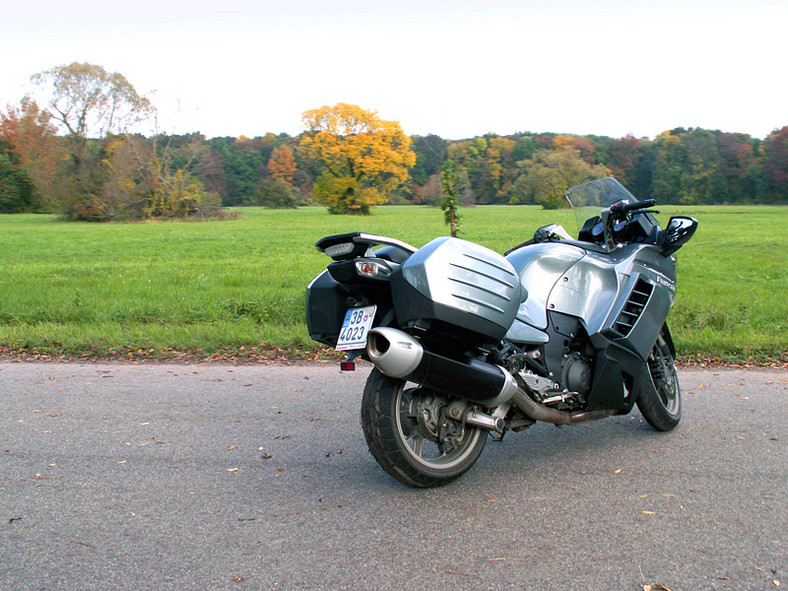 Yamaha FJR1300A kontra Kawasaki 1400GTR