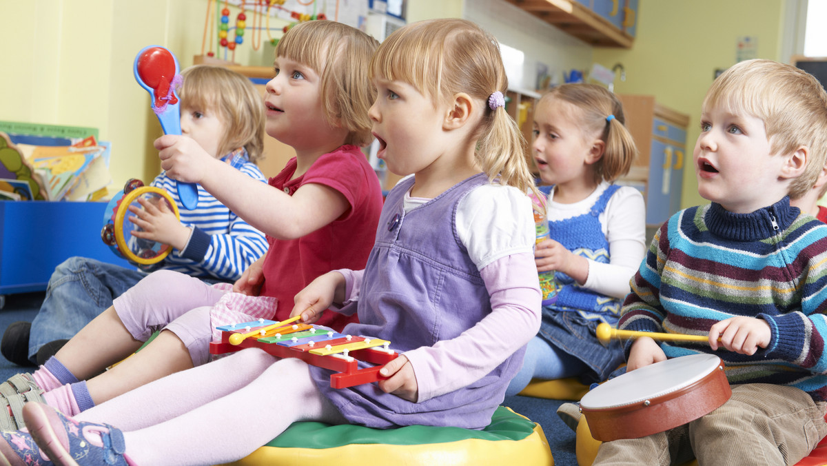 Montessori: na czym polega ta metoda? Przedszkole, wychowanie, zasady