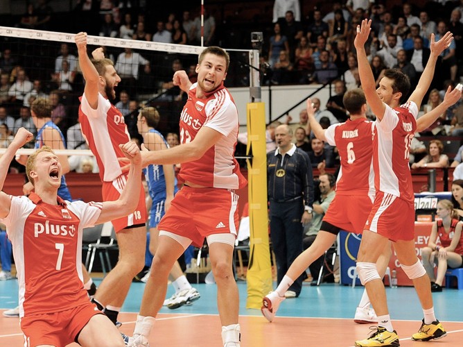 Polacy cieszą sie ze zwycięstwa