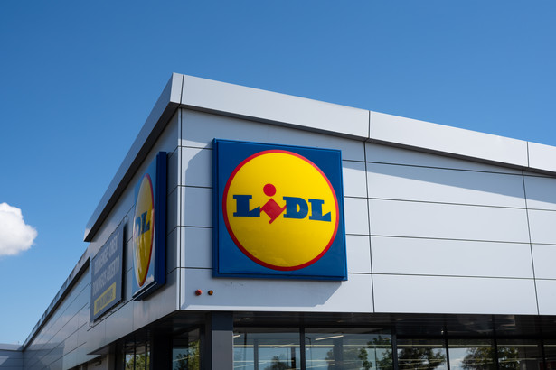 Kasy XXL są wprowadzane do sklepów Lidl