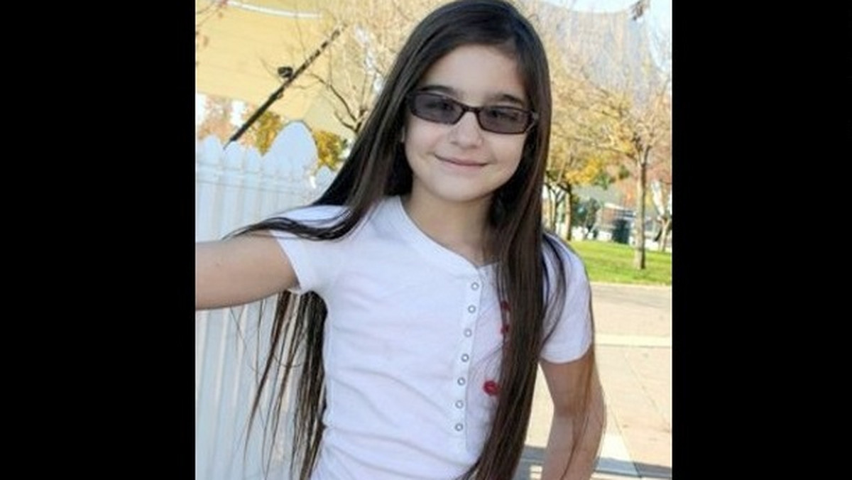 Amerykanie od kilkunastu dni żyją sprawą śmierci 8-letniej Leili Fowler, która zginęła w niewyjaśnionych okolicznościach pod koniec kwietnia. Wczoraj w związku z jej śmiercią policja zatrzymała jej 12-letniego brata. Policja nie ujawniła jeszcze, jakie usłyszy zarzuty - czytamy na stronach CNN.