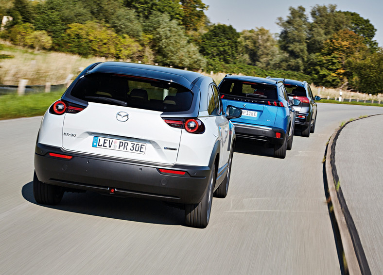 Porównanie samochodów elektrycznych: Kia e-Niro, Mazda MX-30 i Peugeot e-2008 