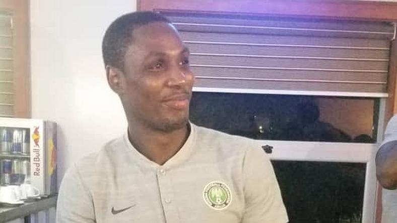 Super Eagles striker Odion Ighalo gets a cake from ...