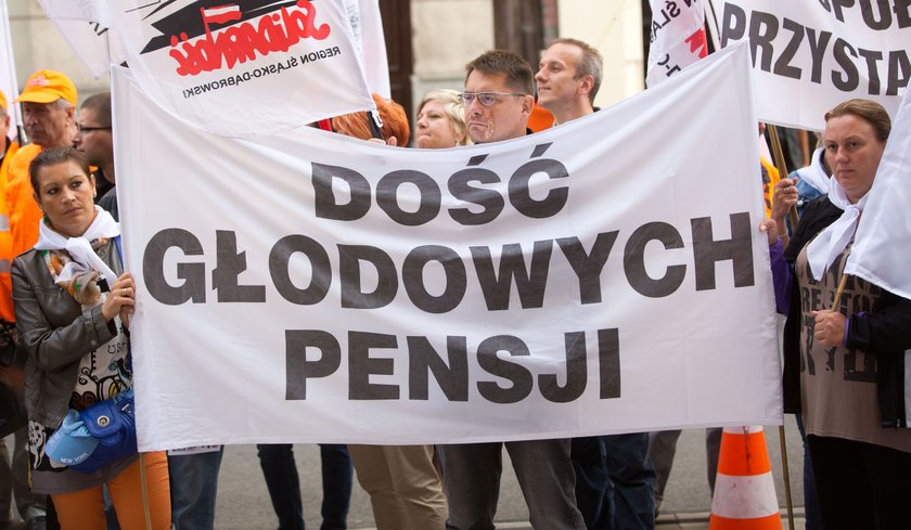 Protest urzędników w Katowicach