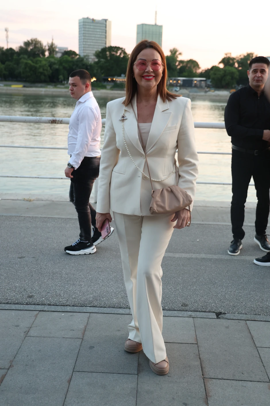 Rođendan Katarine Grujić, Dragana Katić