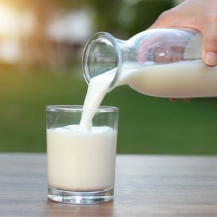 Étkezéssel az alvászavar ellen: táplálkozási tippek a pihentető alvásért