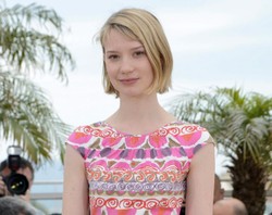 Mia Wasikowska: Mogę przyjmować tylko umiarkowane dawki Hollywood