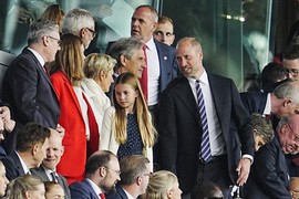 Princ Vilijam sa ĆERKOM ŠARLOT u zemlji koja je raj za srpske gastrabajtere: "Devojčica je PRESLIKANI OTAC, kako je jaka njegova genetika", o ovim slikama svi pričaju - na istom događaju i ŠPANSKE PRINCEZE